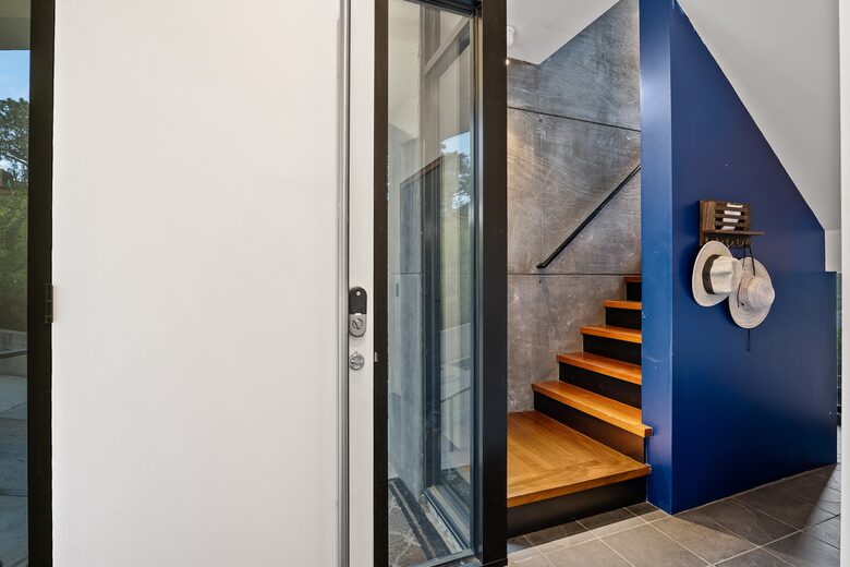 Del Mar Coastal Contemporary Masterpiece - Del Mar, California