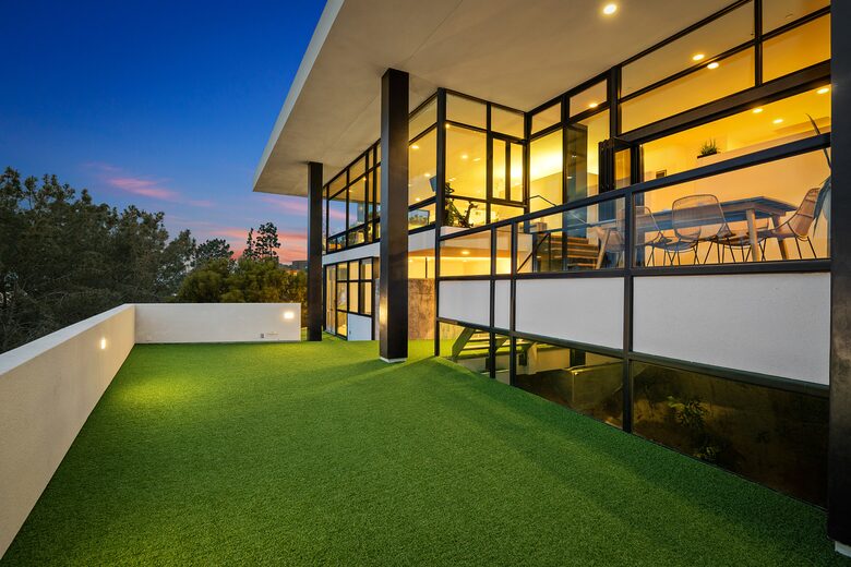 Del Mar Coastal Contemporary Masterpiece - Del Mar, California