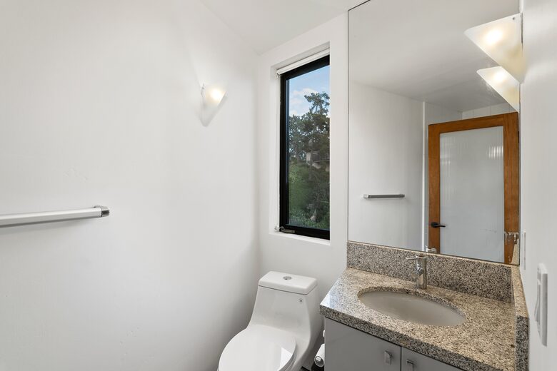 Del Mar Coastal Contemporary Masterpiece - Del Mar, California