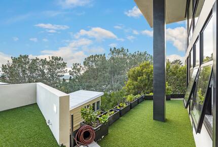 Del Mar Coastal Contemporary Masterpiece - Del Mar, California