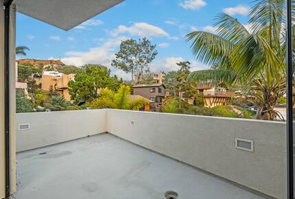 Del Mar Coastal Contemporary Masterpiece - Del Mar, California