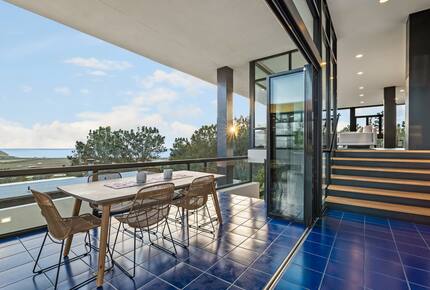 Del Mar Coastal Contemporary Masterpiece - Del Mar, California