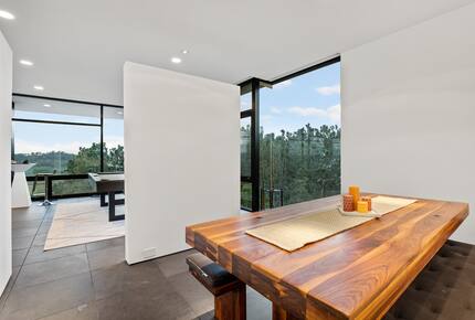 Del Mar Coastal Contemporary Masterpiece - Del Mar, California