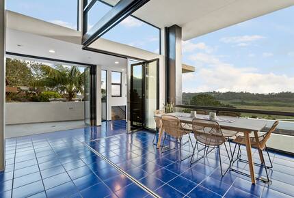 Del Mar Coastal Contemporary Masterpiece - Del Mar, California