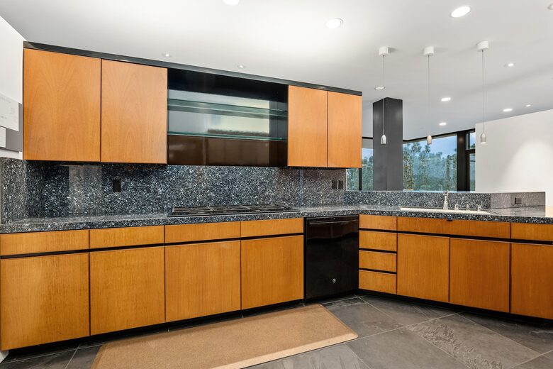 Del Mar Coastal Contemporary Masterpiece - Del Mar, California