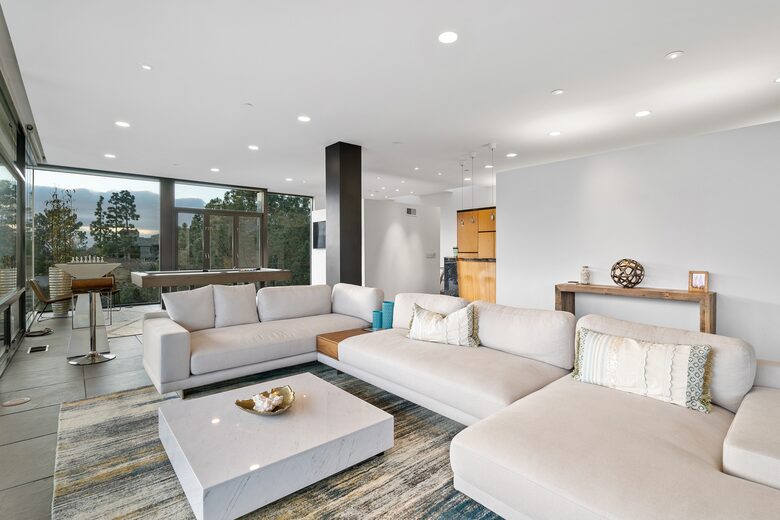 Del Mar Coastal Contemporary Masterpiece - Del Mar, California