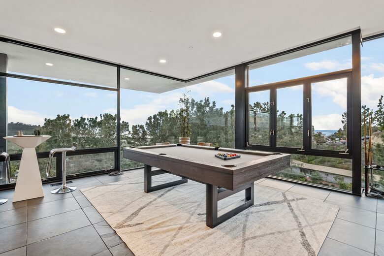 Del Mar Coastal Contemporary Masterpiece - Del Mar, California