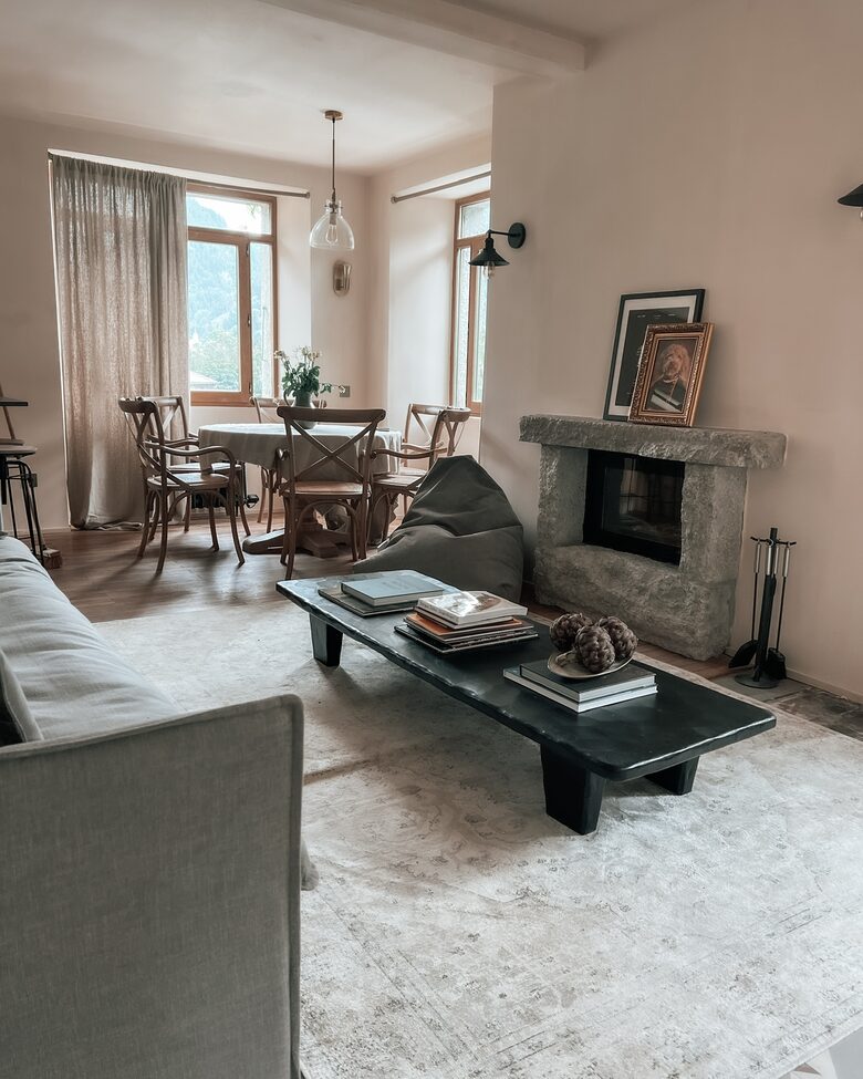 The Front Door | Luxury Chalet in the heart of Portes Du Soleil - Saint-Jean-d'Aulps, France