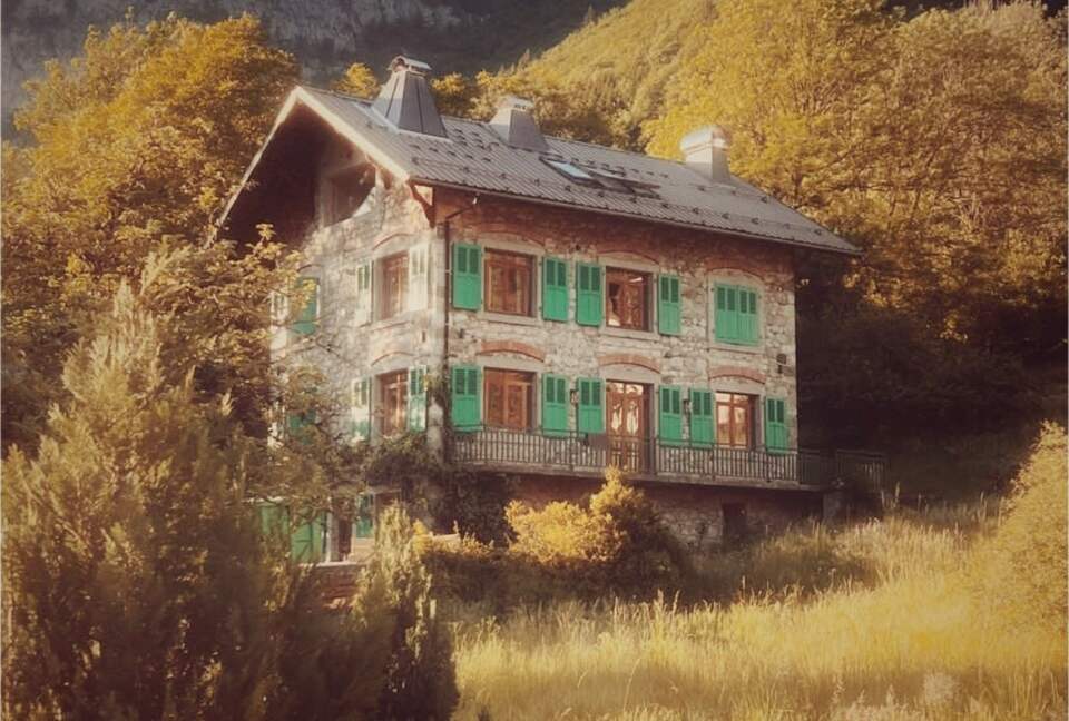 The Front Door | Luxury Chalet in the heart of Portes Du Soleil - Saint-Jean-d'Aulps, France