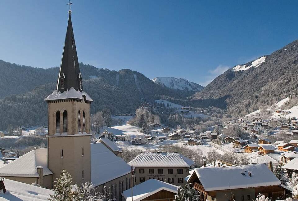 The Front Door | Luxury Chalet in the heart of Portes Du Soleil - Saint-Jean-d'Aulps, France