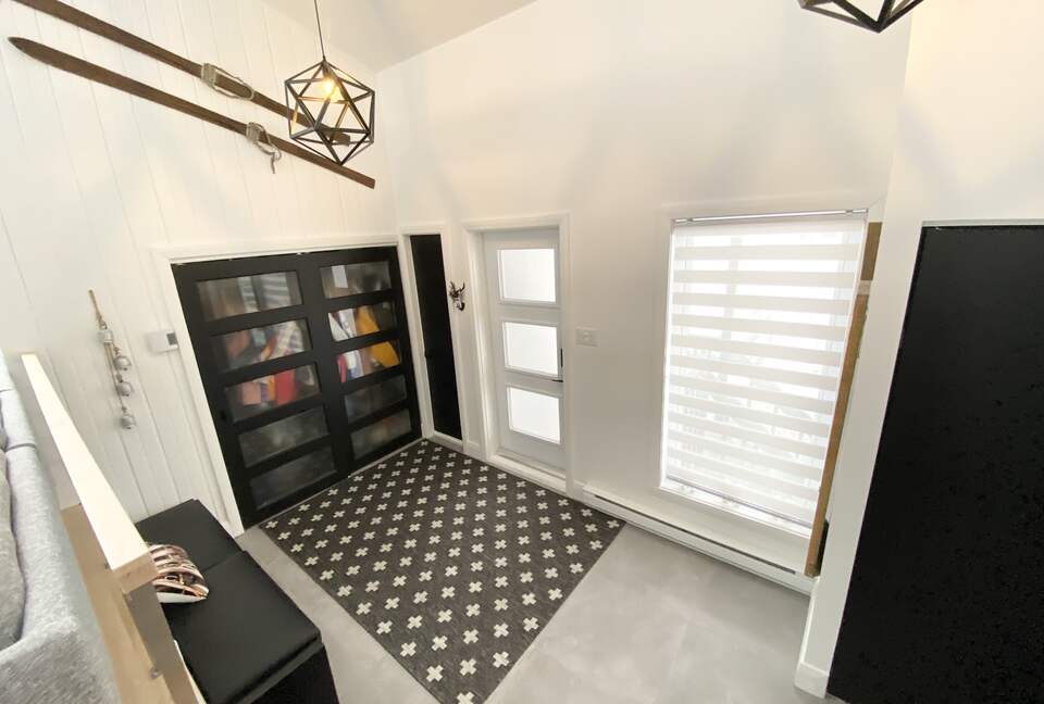 Near Old Quebec City: cozy ski-in ski-out chalet - Stoneham, Canada