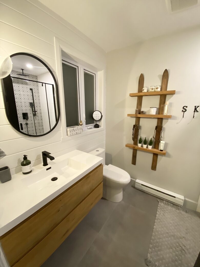 Near Old Quebec City: cozy ski-in ski-out chalet - Stoneham, Canada