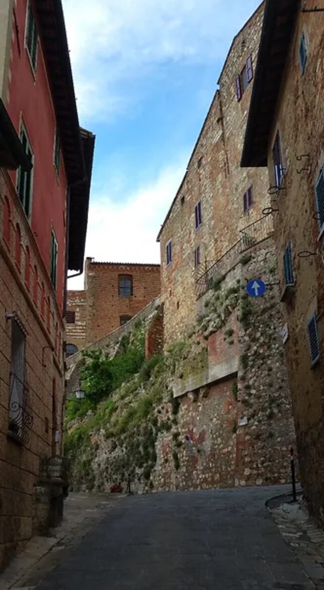 Tuscan Retreat - Montepulciano, Italy