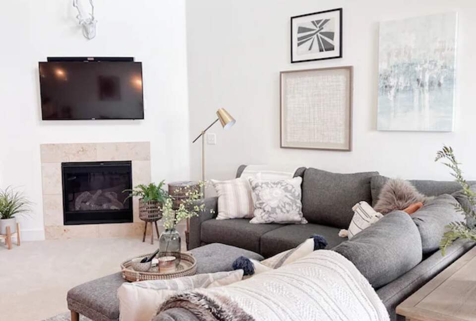 Large Modern Mountain Townhome | 15 minutes to Park City - Midway, Utah