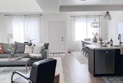 Large Modern Mountain Townhome | 15 minutes to Park City - Midway, Utah