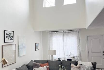 Large Modern Mountain Townhome | 15 minutes to Park City - Midway, Utah