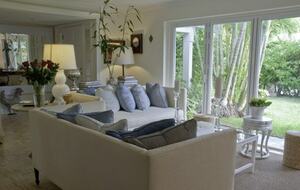 Queens Lane - Palm Beach, Florida