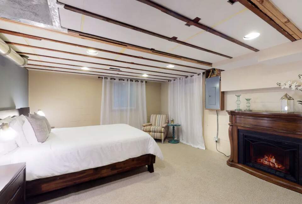 Charming Abode with Ocean Views - Seattle, Washington