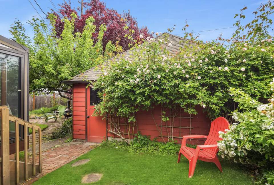 Charming Abode with Ocean Views - Seattle, Washington