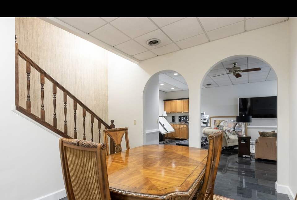 Elegant and Spacious Georgia Home - Roswell, Georgia