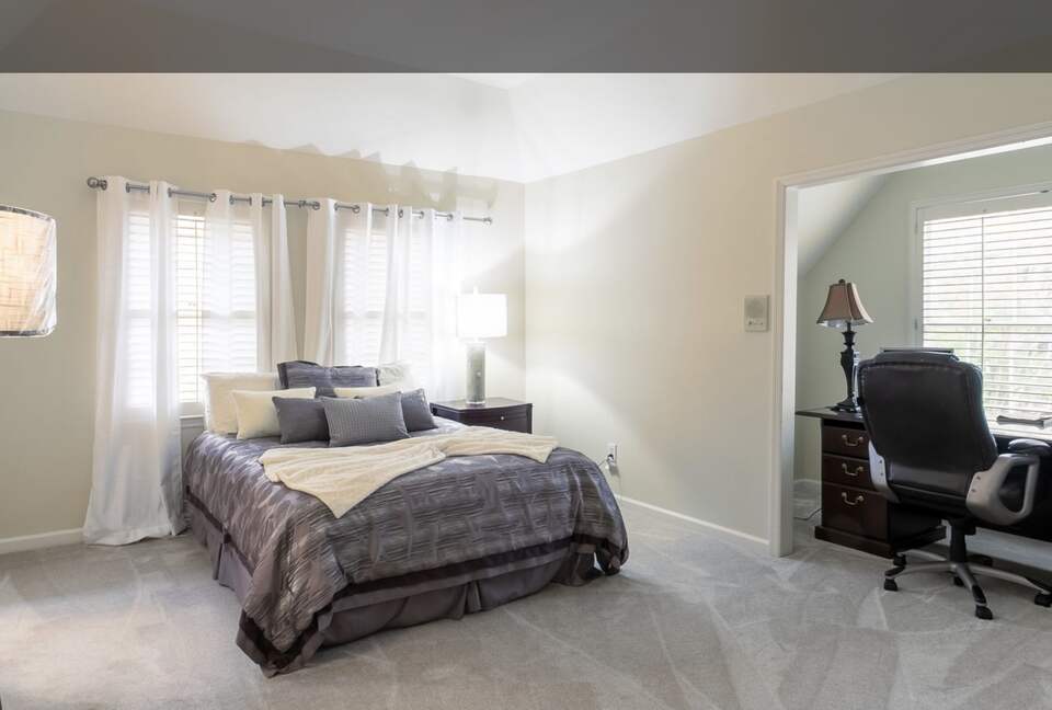 Elegant and Spacious Georgia Home - Roswell, Georgia