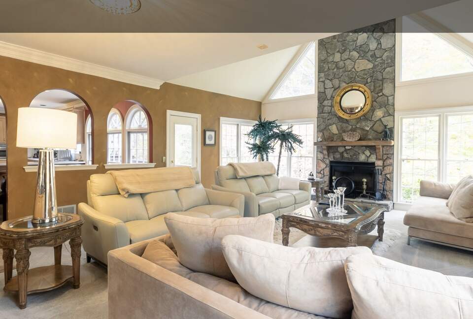 Elegant and Spacious Georgia Home - Roswell, Georgia