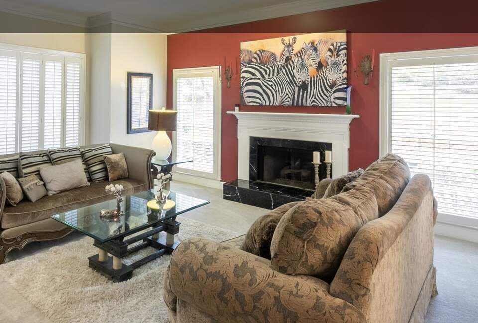 Elegant and Spacious Georgia Home - Roswell, Georgia