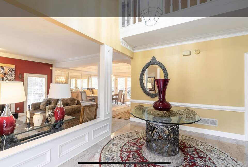 Elegant and Spacious Georgia Home - Roswell, Georgia