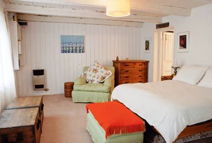 Gorgeous 880 Acre Argentina Ranch - Villa Lago Rivadavia, Argentina