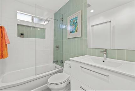 Chic Midcentury Getaway with a Private Pool - Rancho Mirage, California