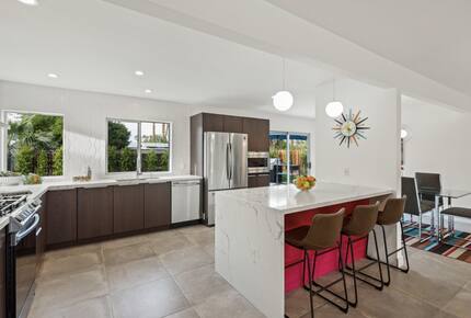 Chic Midcentury Getaway with a Private Pool - Rancho Mirage, California