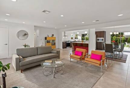 Chic Midcentury Getaway with a Private Pool - Rancho Mirage, California