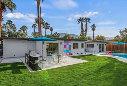 Chic Midcentury Getaway with a Private Pool - Rancho Mirage, California