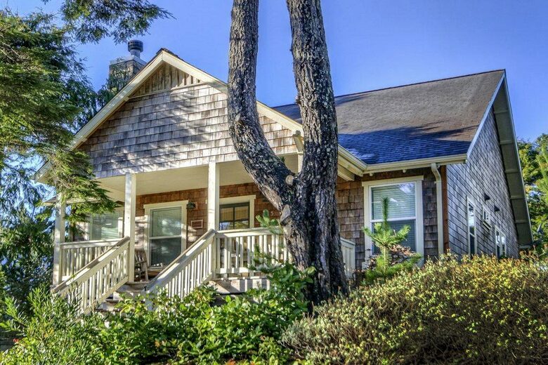 Isabella Cottage | Charming Coastal Retreat in Depoe Bay - Depoe Bay, Oregon