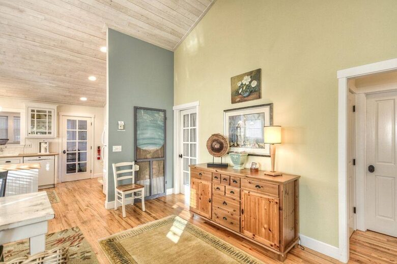 Isabella Cottage | Charming Coastal Retreat in Depoe Bay - Depoe Bay, Oregon