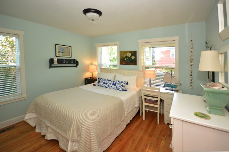 Isabella Cottage | Charming Coastal Retreat in Depoe Bay - Depoe Bay, Oregon