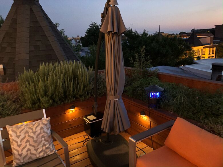 Rooftop deck