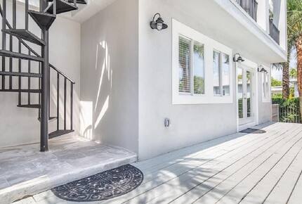 Palazzo 30A with Spa Pool & Private Beach Access - Santa Rosa Beach, Florida