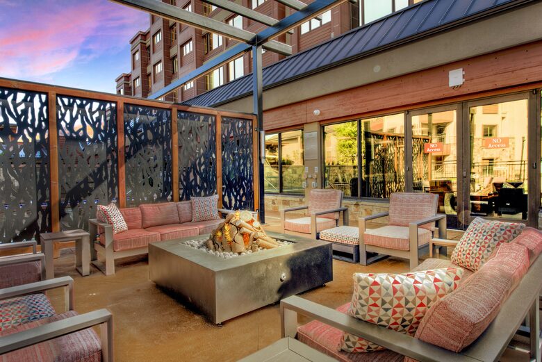 Village at Breckenridge - Ski-In/Ski-Out Peak 9 - Breckenridge, Colorado