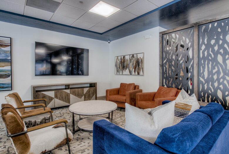 Village at Breckenridge - Ski-In/Ski-Out Peak 9 - Breckenridge, Colorado