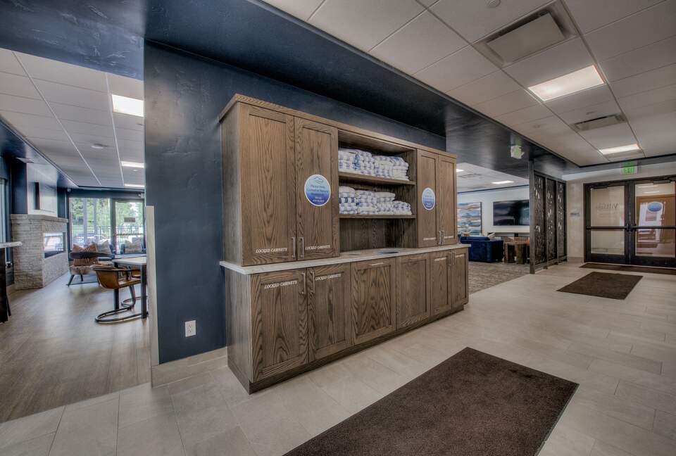 Village at Breckenridge - Ski-In/Ski-Out Peak 9 - Breckenridge, Colorado