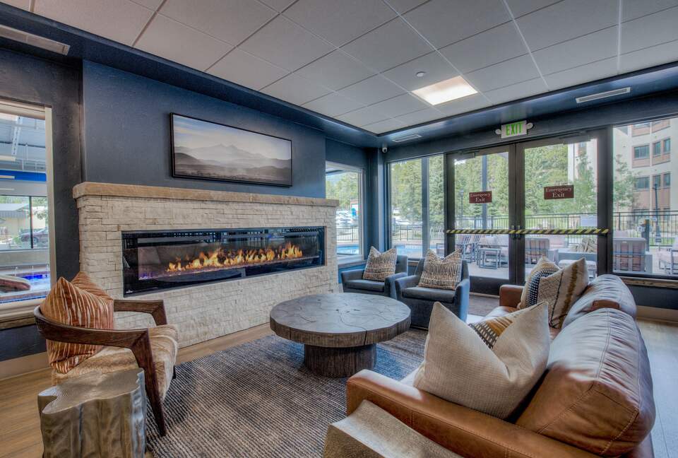 Village at Breckenridge - Ski-In/Ski-Out Peak 9 - Breckenridge, Colorado