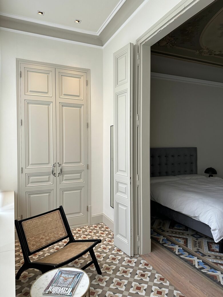 Mosaic Apartment in central Barcelona - Barcelona, Spain