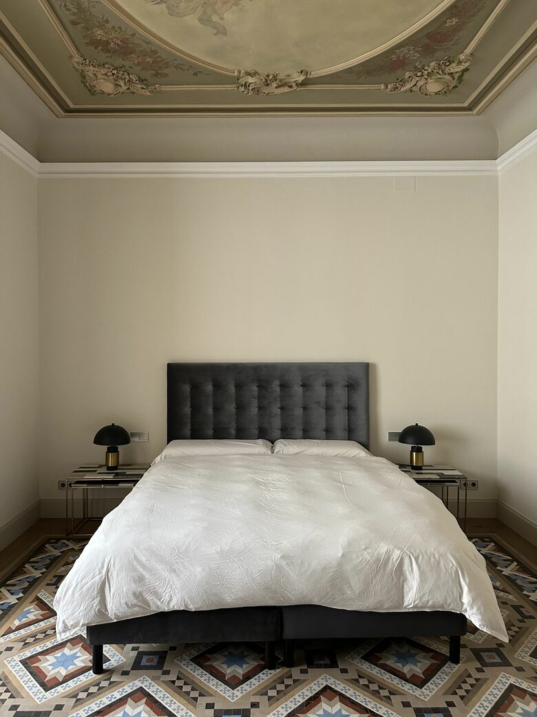 Mosaic Apartment in central Barcelona - Barcelona, Spain