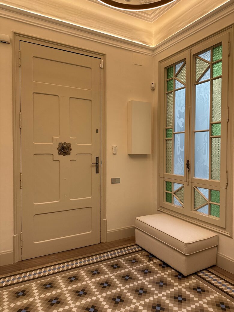 Mosaic Apartment in central Barcelona - Barcelona, Spain