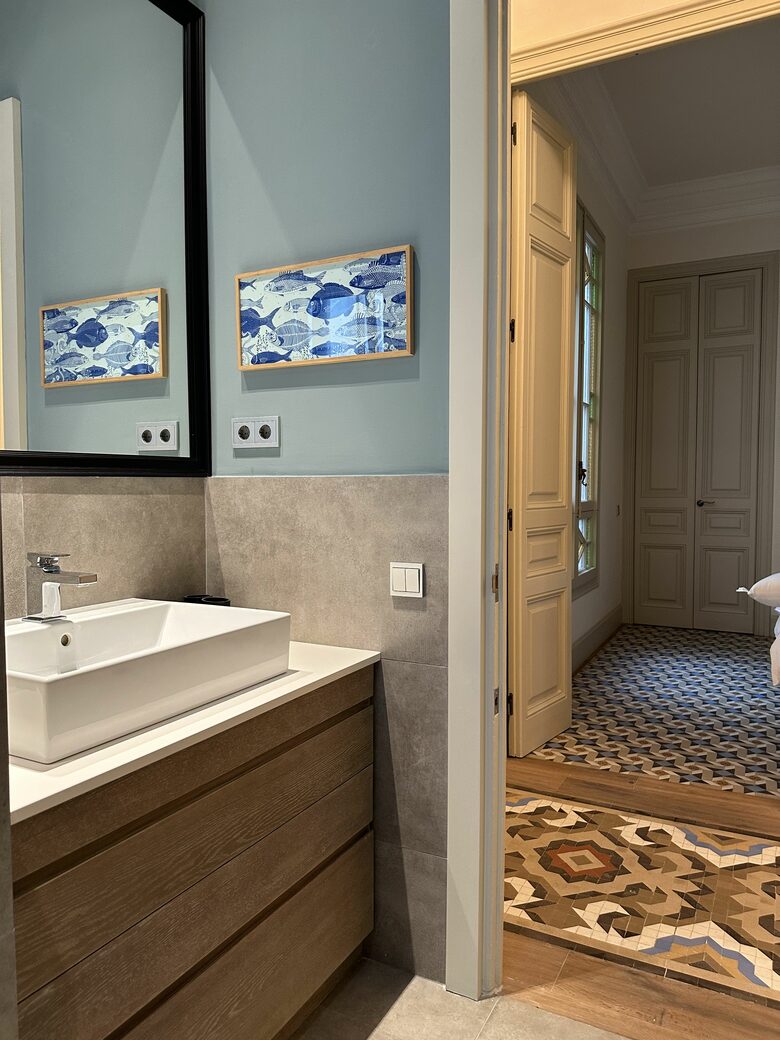 Mosaic Apartment in central Barcelona - Barcelona, Spain