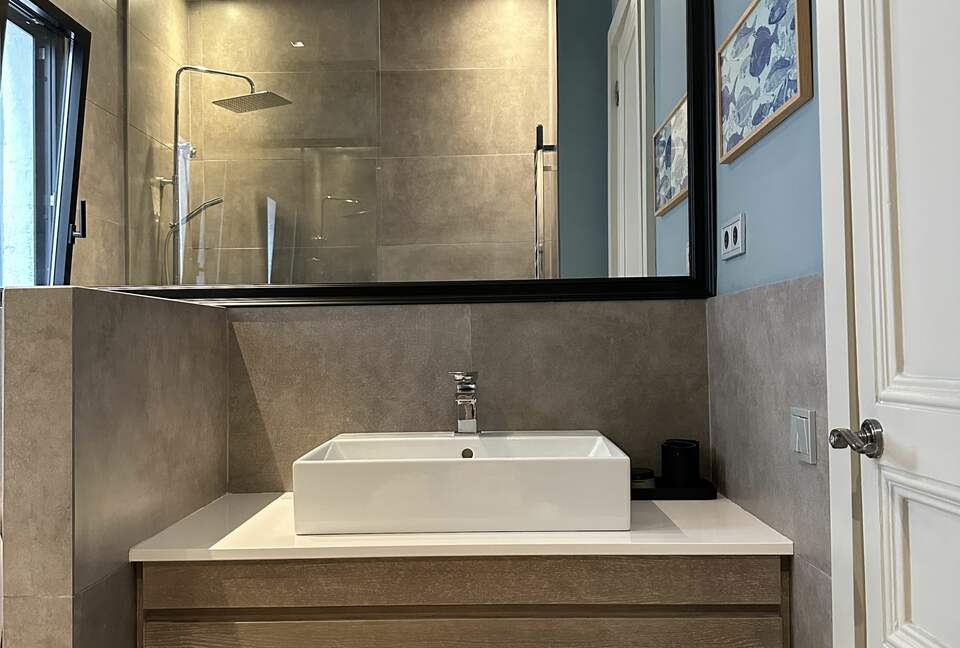 Mosaic Apartment in central Barcelona - Barcelona, Spain