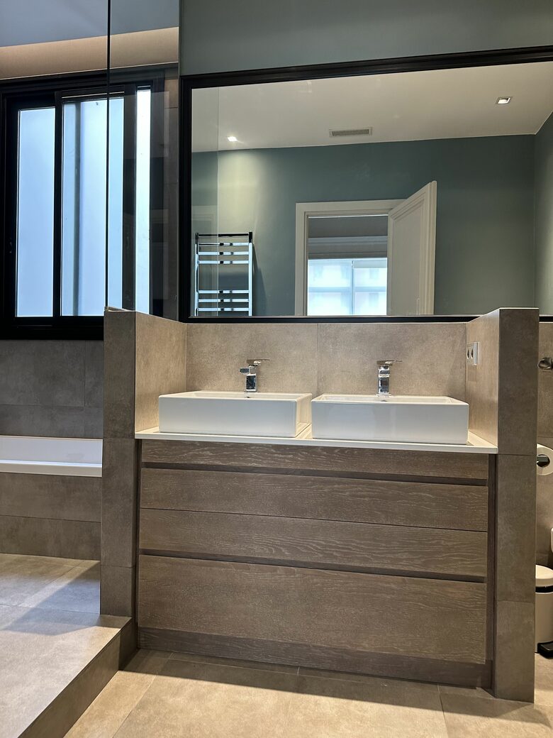 Mosaic Apartment in central Barcelona - Barcelona, Spain