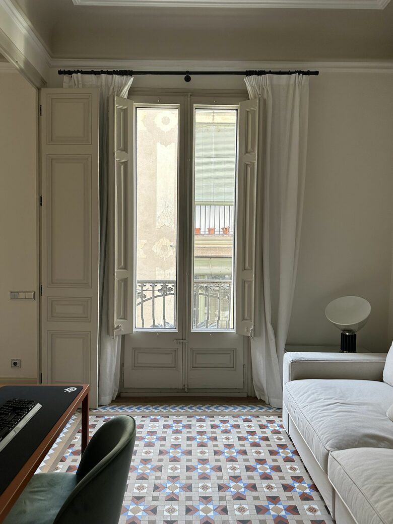 Mosaic Apartment in central Barcelona - Barcelona, Spain