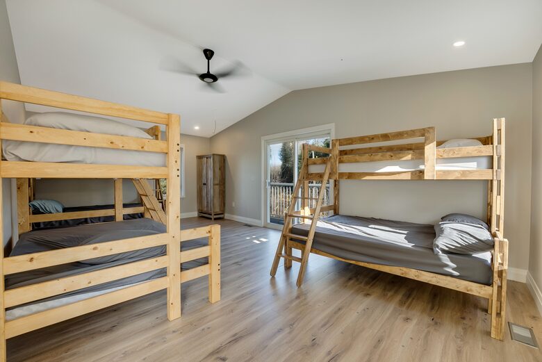 Coe Hill - Wollaston, Canada